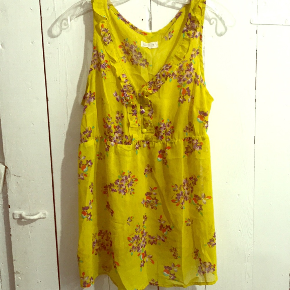 Maternity sleeveless top